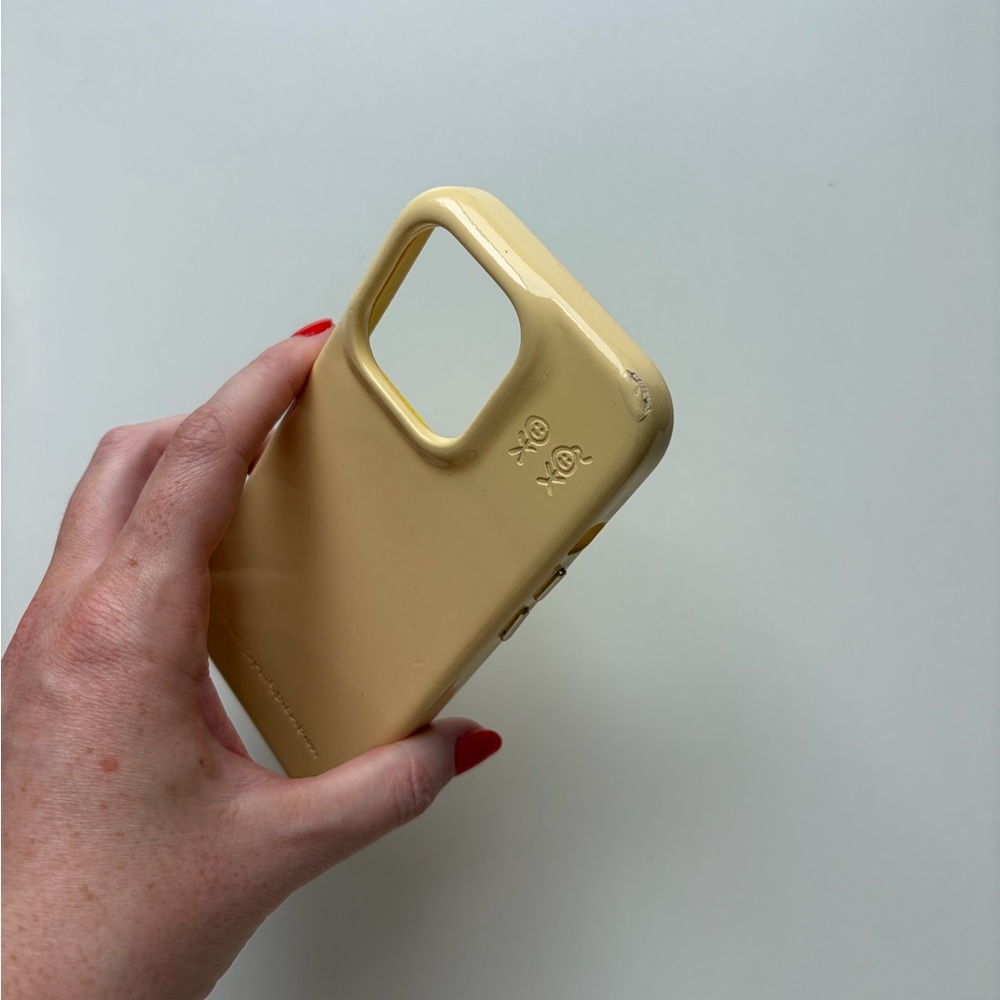Used Urban Sophistication The Skinny Case in Butter Yellow, iPhone 16 Pro Case - Picture 8 of 10